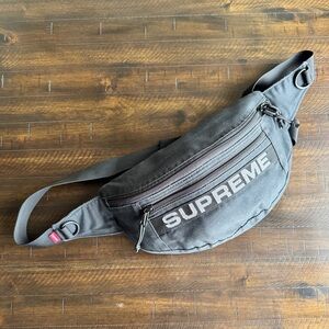 Supreme Black Belt Bag